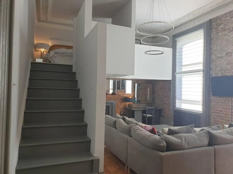 22. Stunning Loft In Central Hove With Parking Apartment  Brighton